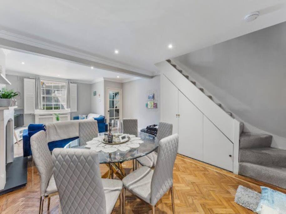 Casa vacanze Mews House West Ken Londra